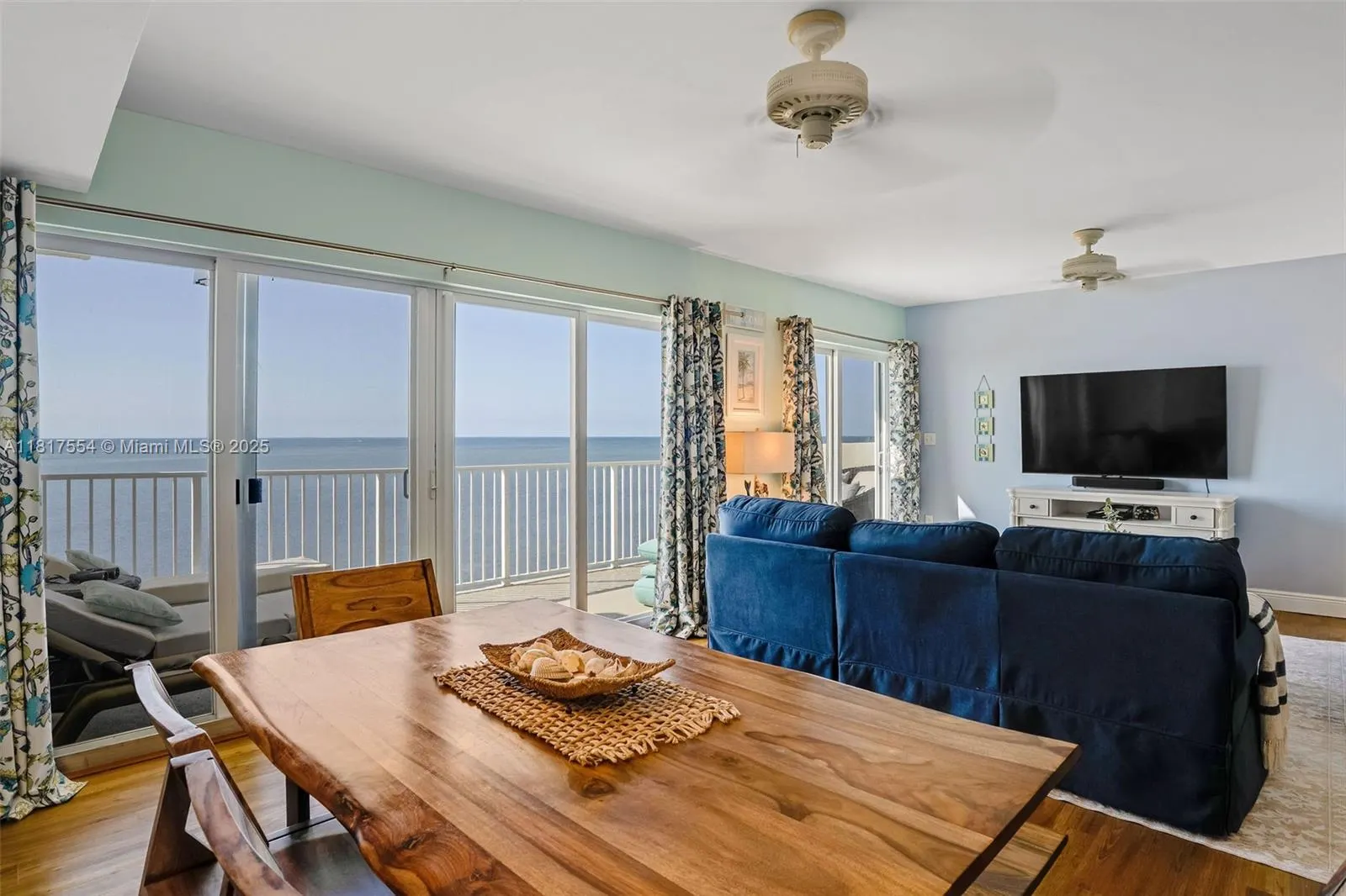 200 Wrenn Street, #PENTHOUSE 701