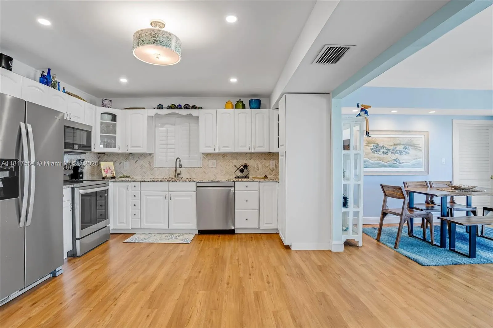 200 Wrenn Street, #PENTHOUSE 701