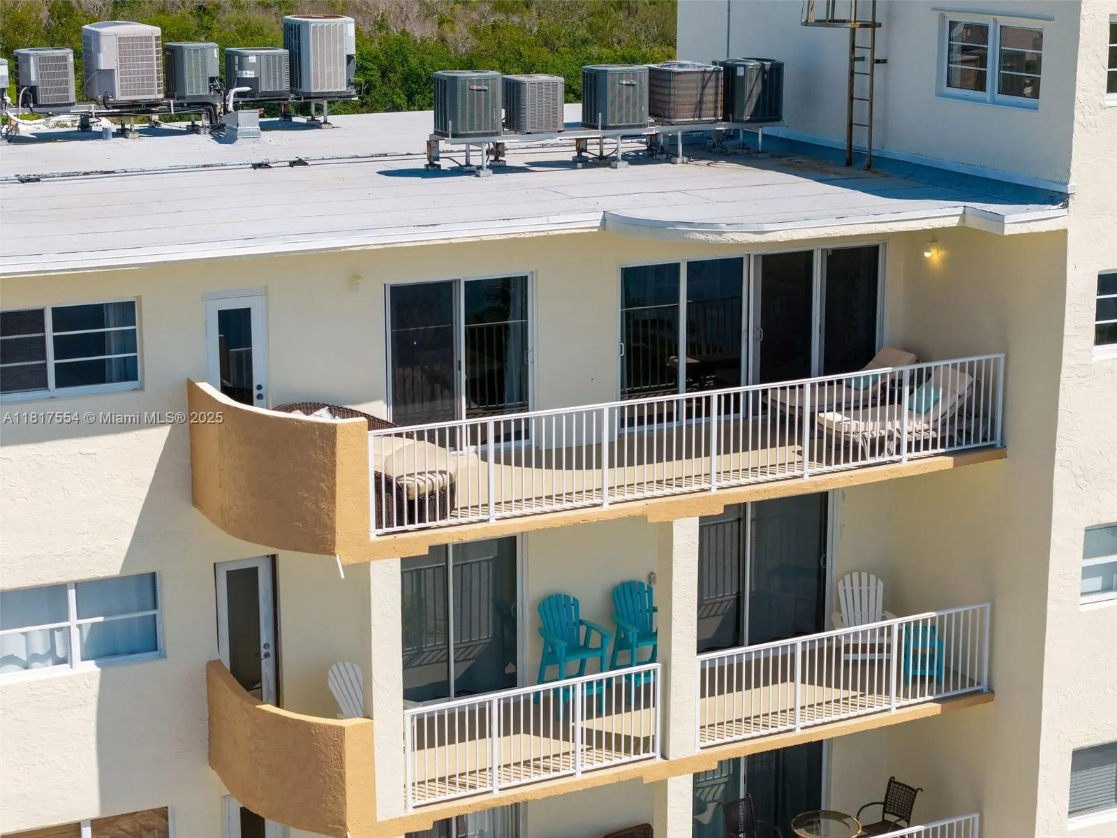 200 Wrenn Street, #PENTHOUSE 701