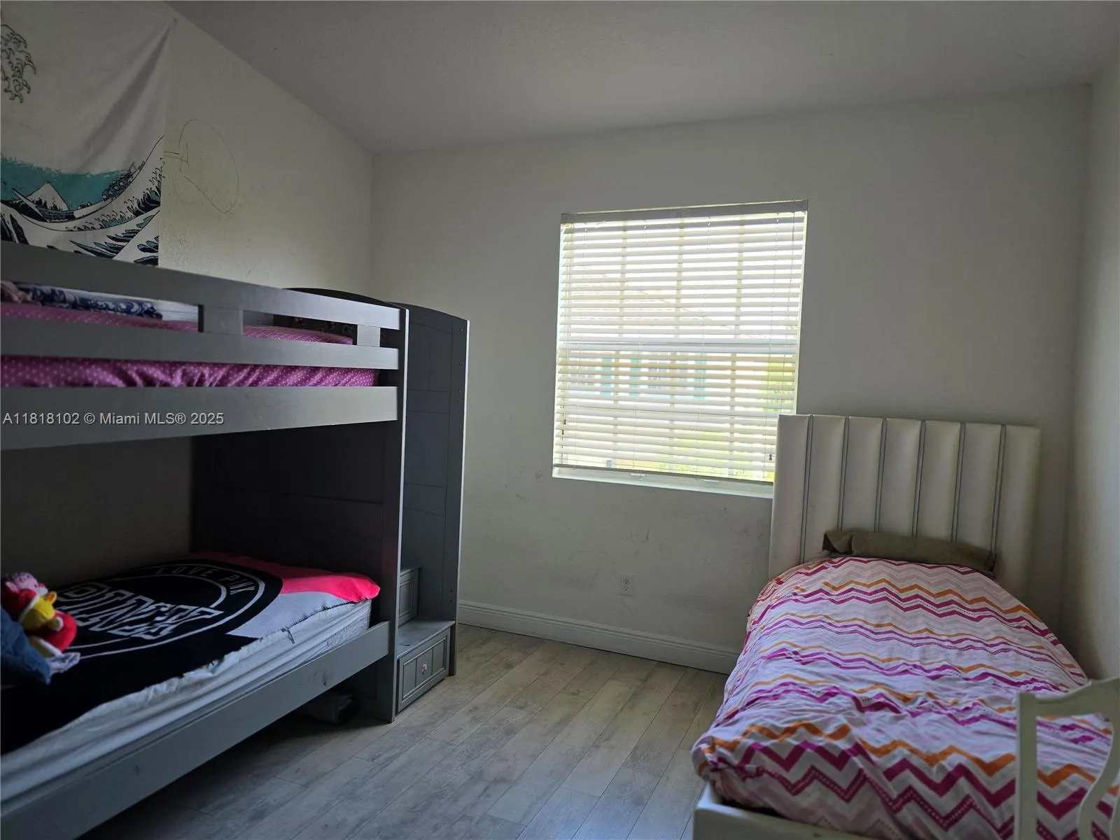 146 SW 7th Ct