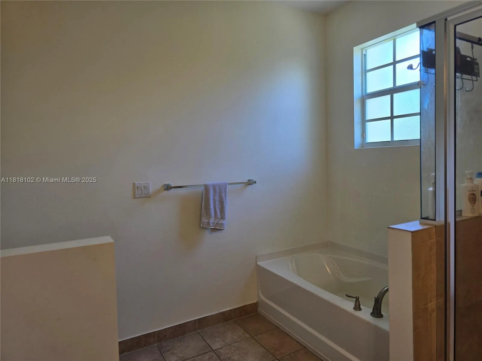 146 SW 7th Ct