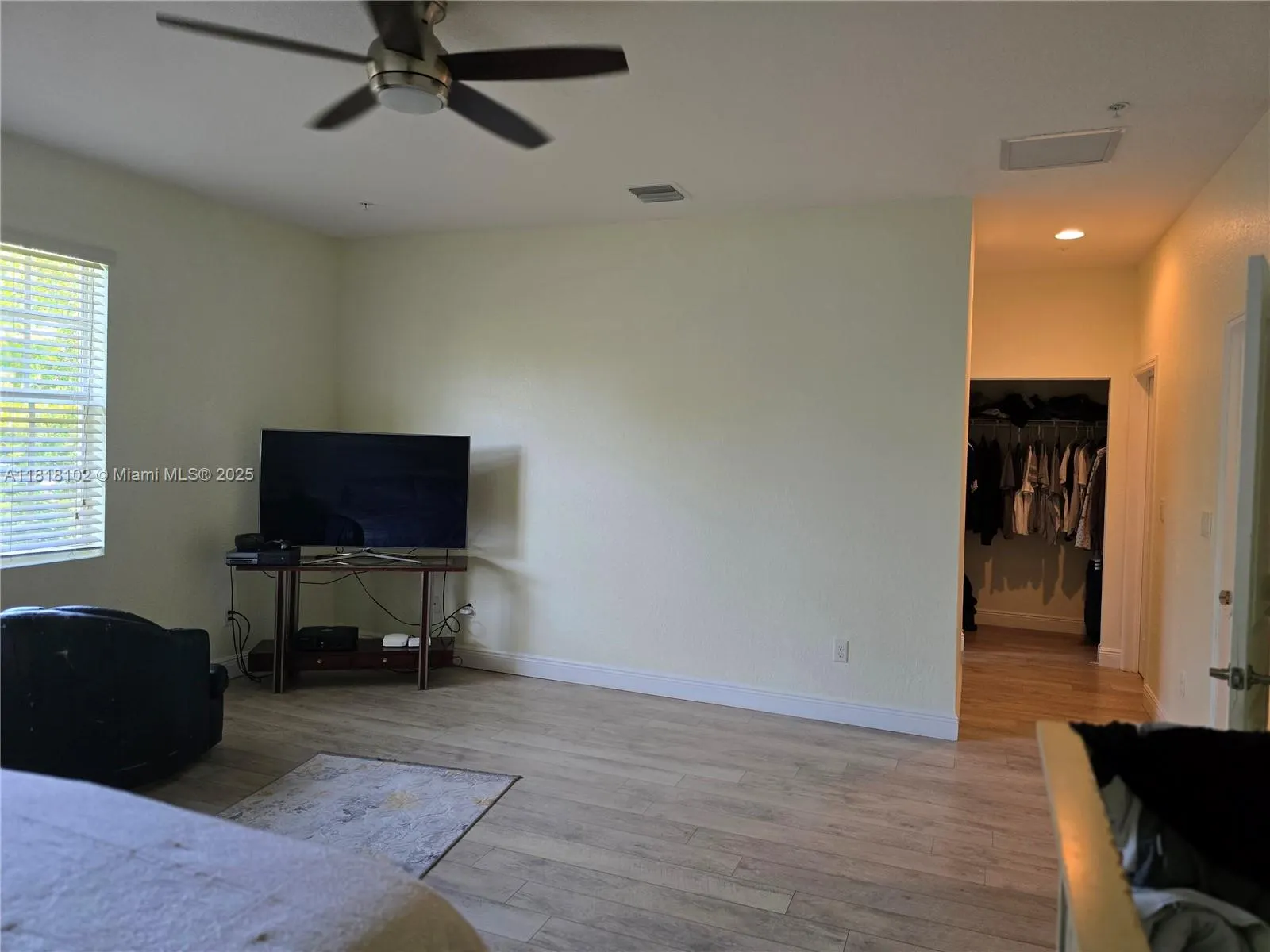 146 SW 7th Ct