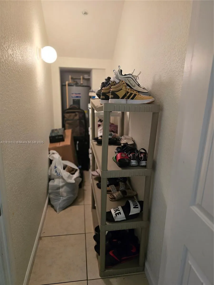146 SW 7th Ct