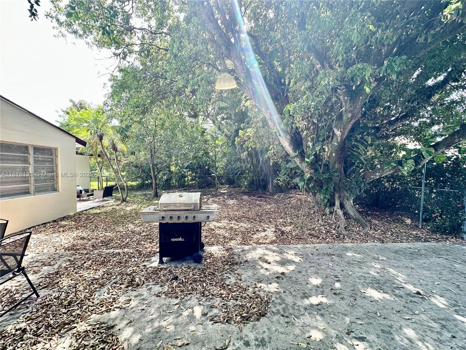 230 NE 2nd Pl