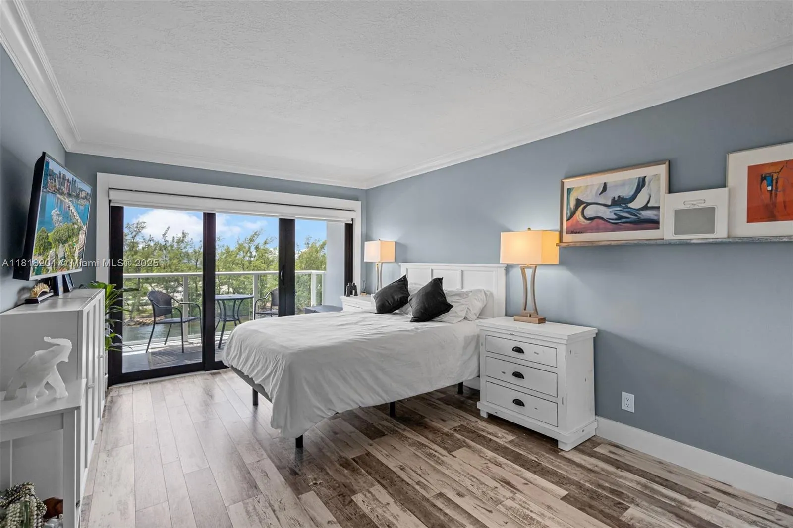 1401 N Riverside Dr, #604
