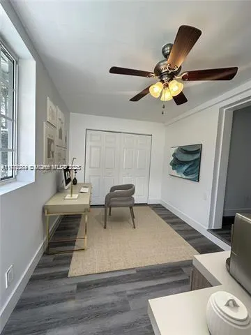 280 NE 169th St
