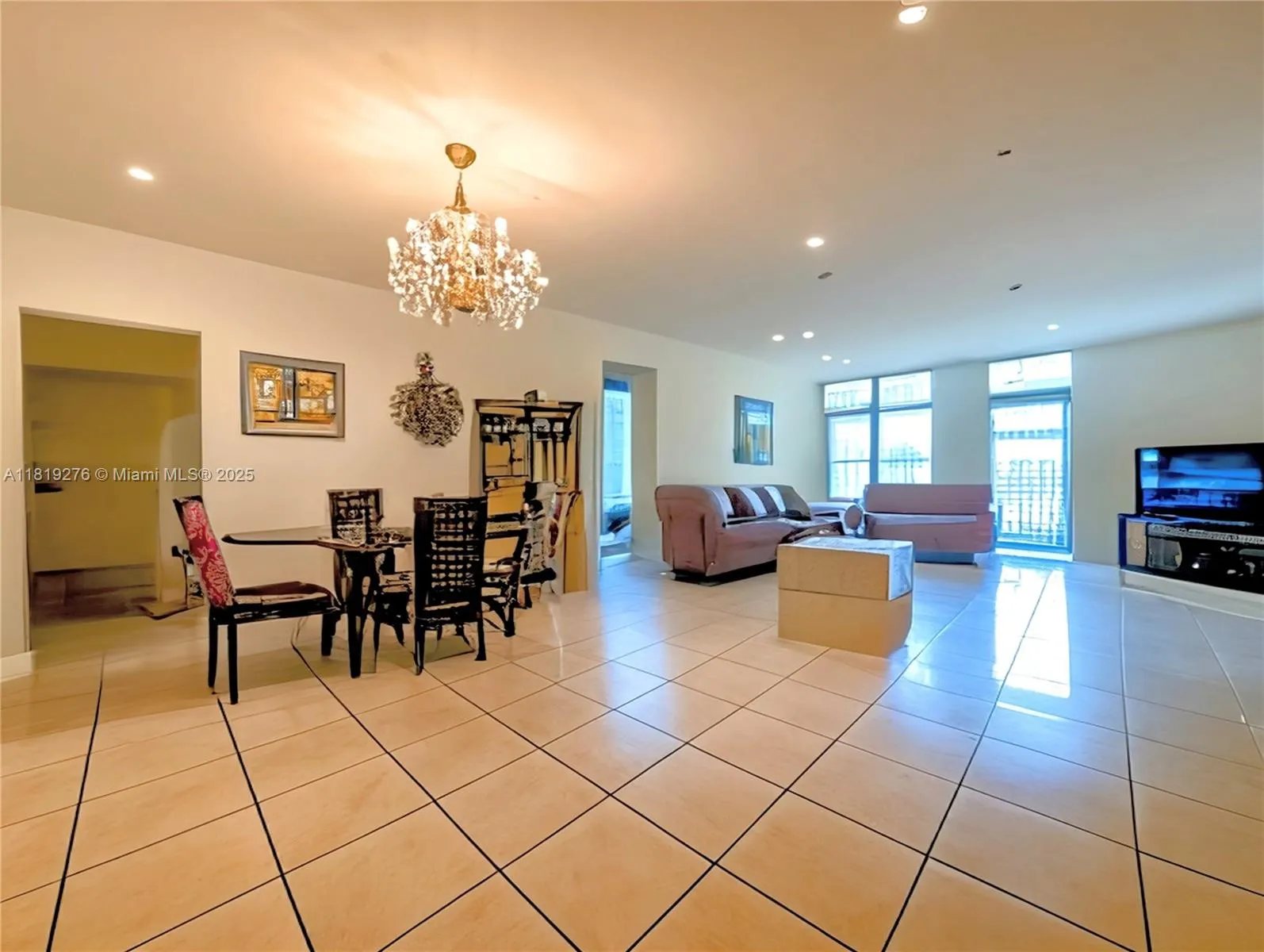 10185 Collins Ave, #609