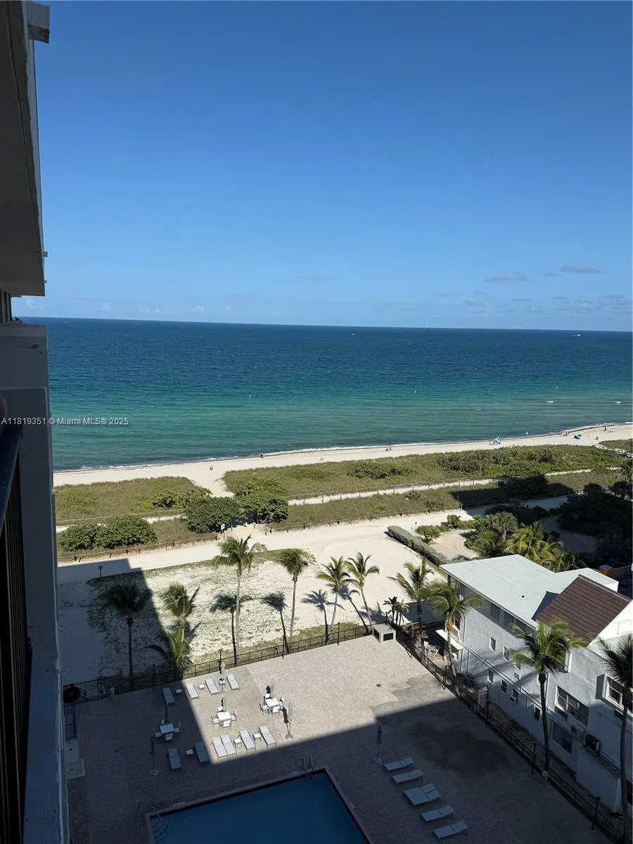9273 Collins Ave, #1101