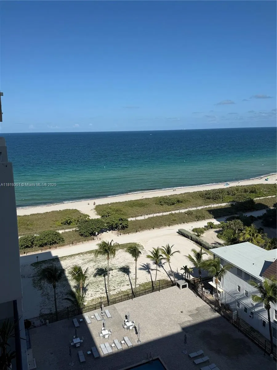 9273 Collins Ave, #1101