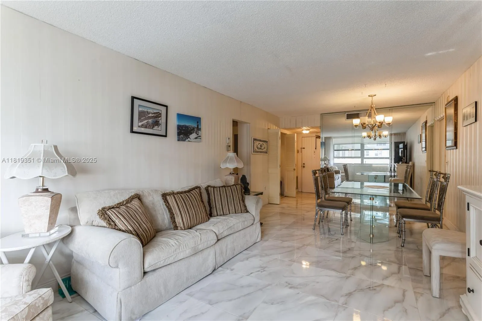 9273 Collins Ave, #1101