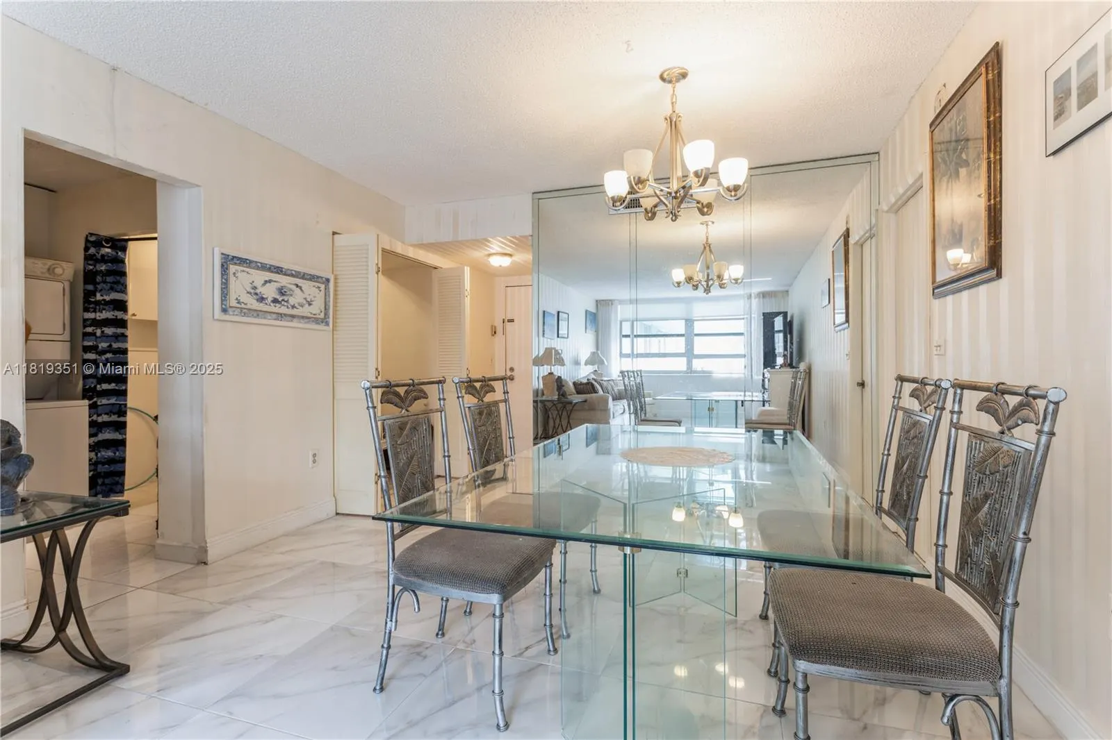9273 Collins Ave, #1101