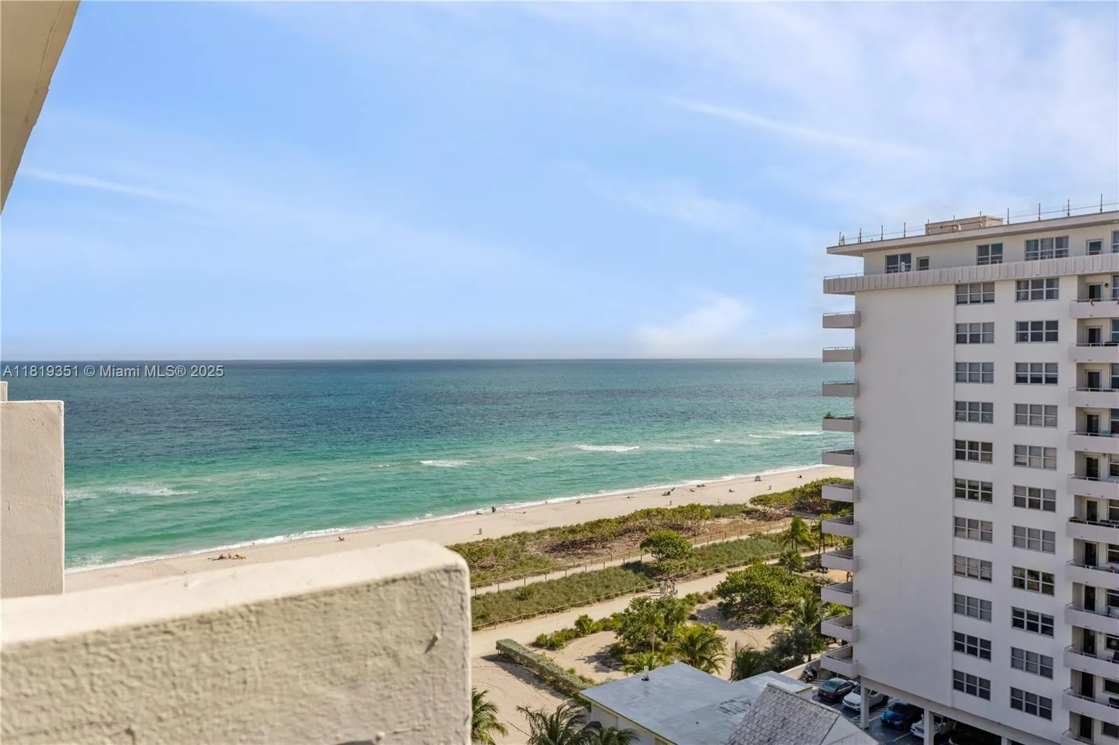 9273 Collins Ave, #1101