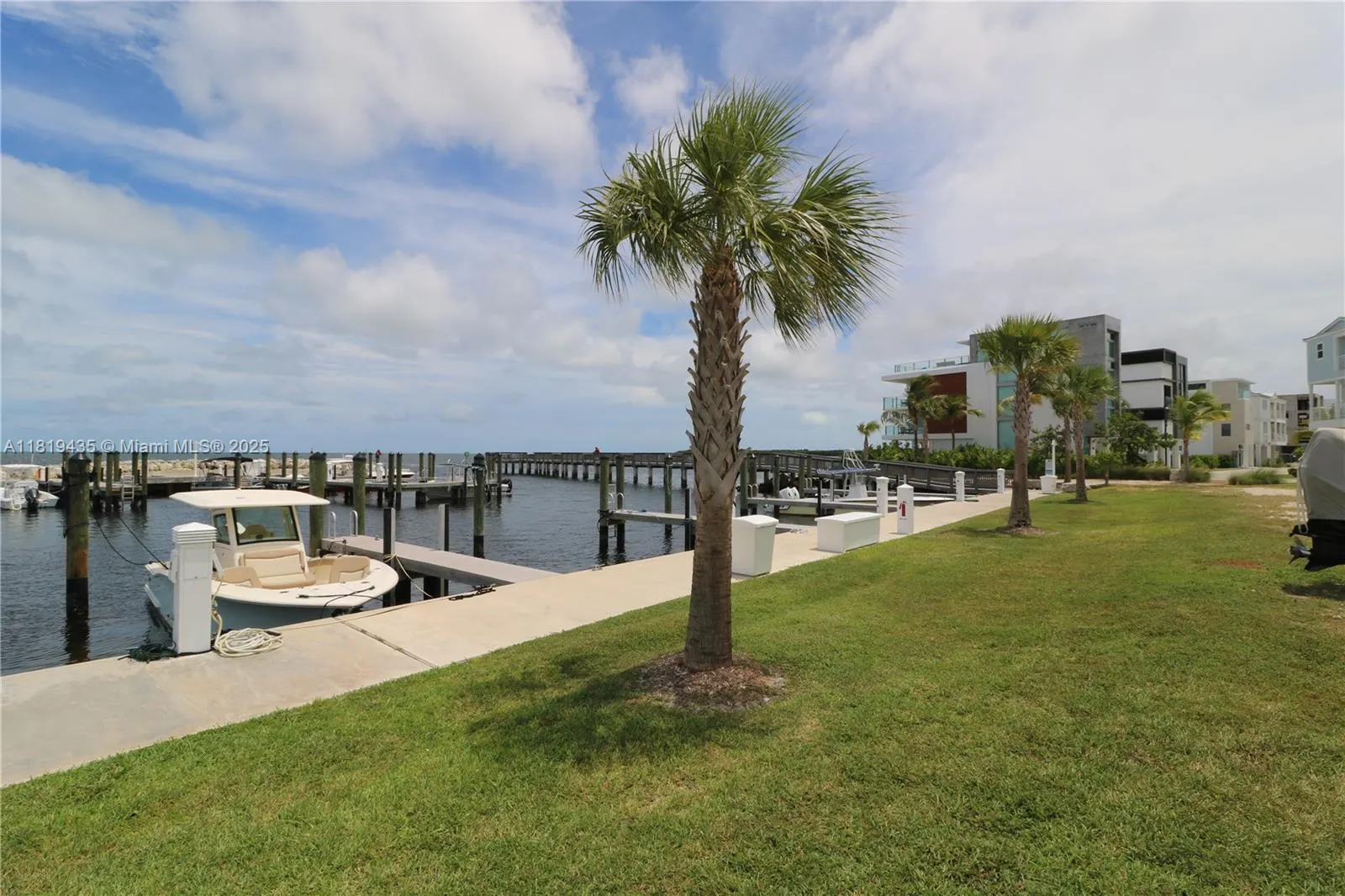 94825 Overseas Hwy #35