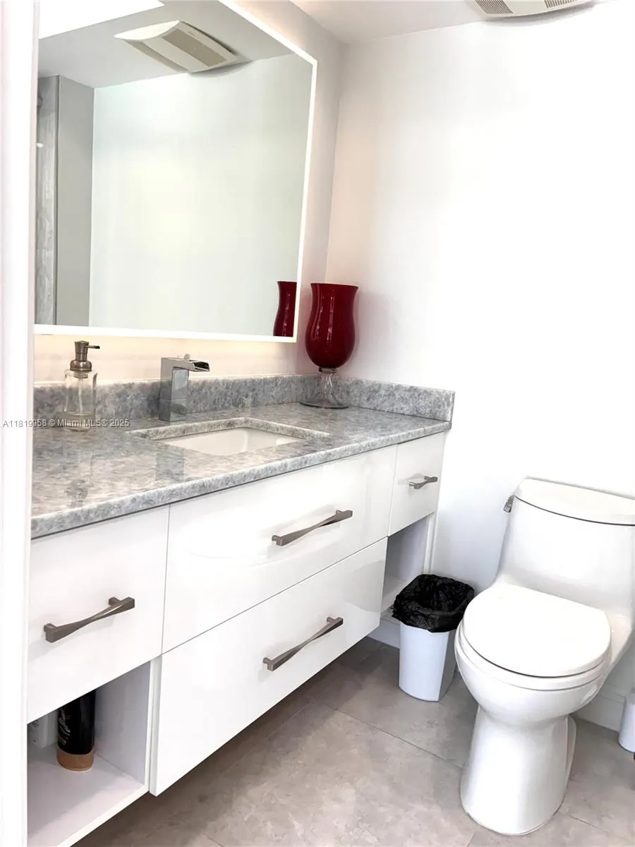 531 N Ocean Blvd, #404