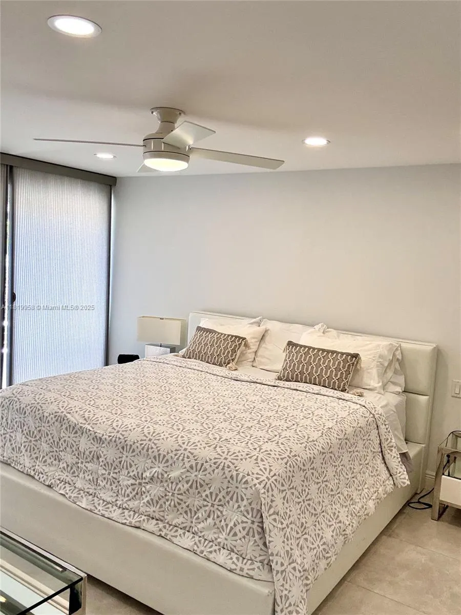 531 N Ocean Blvd, #404