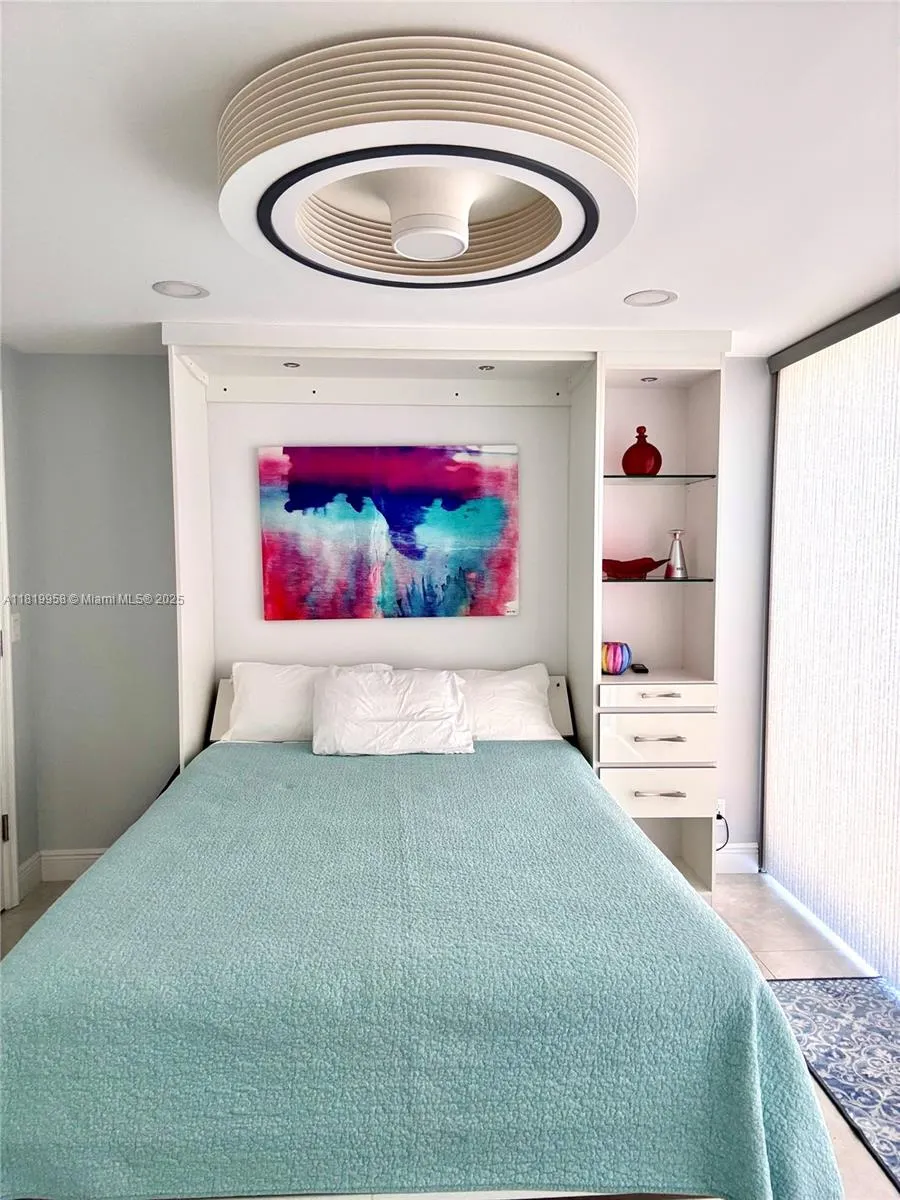 531 N Ocean Blvd, #404