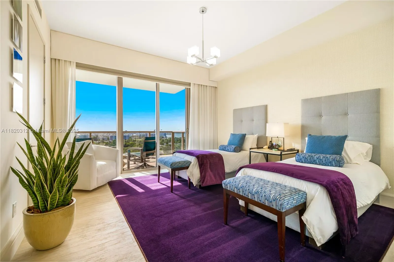 9705 Collins Ave, #1101N