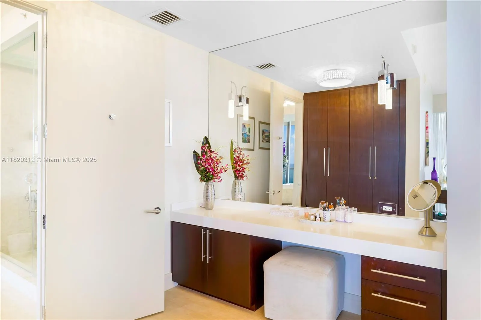 9705 Collins Ave, #1101N