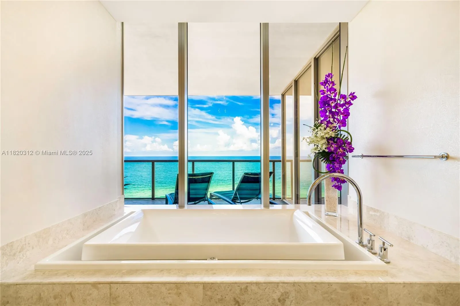 9705 Collins Ave, #1101N