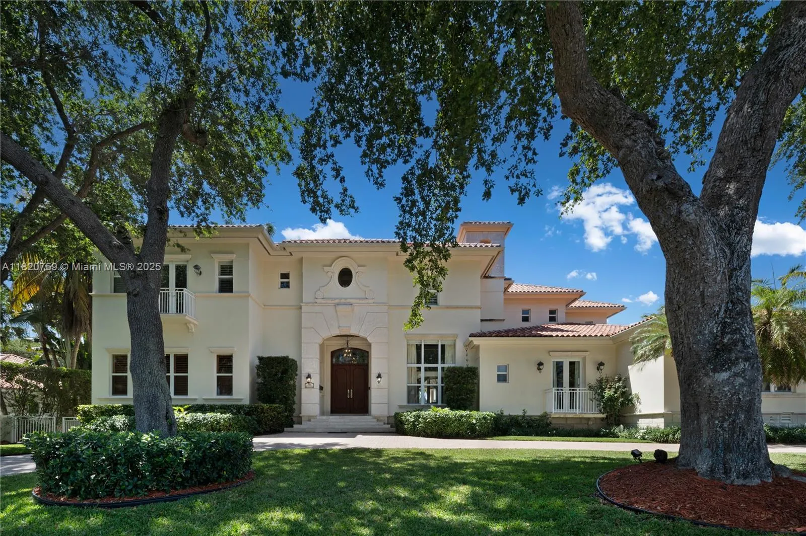 180 Solano Prado