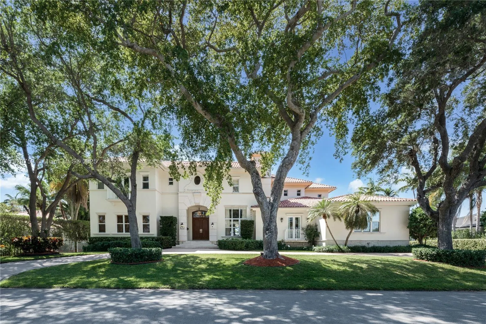 180 Solano Prado