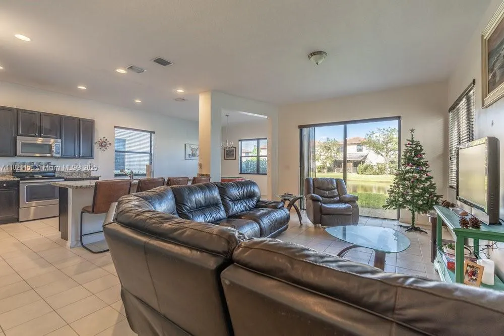 5467 Ferris Ave