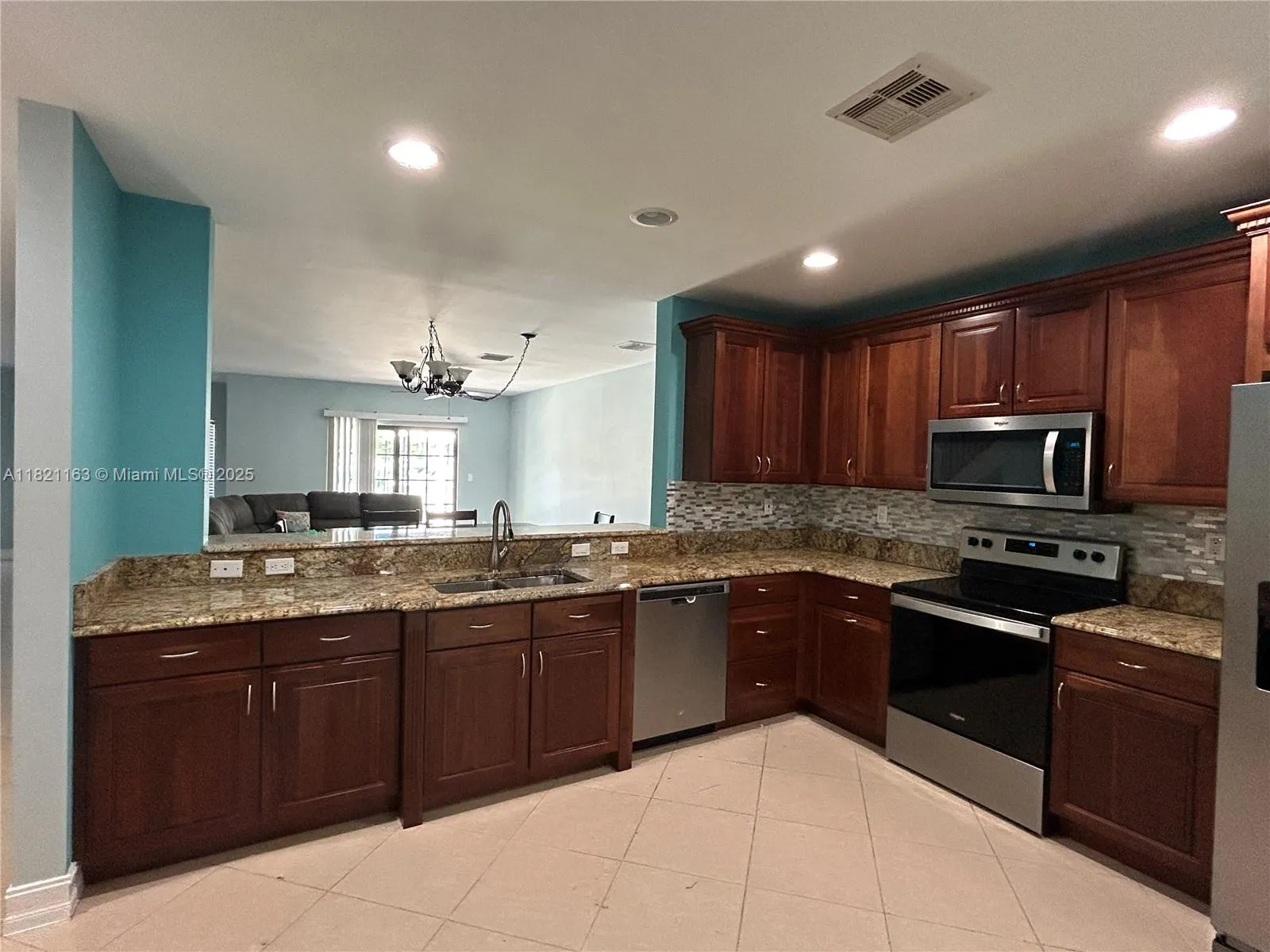 2837 Hidden Harbour Ct