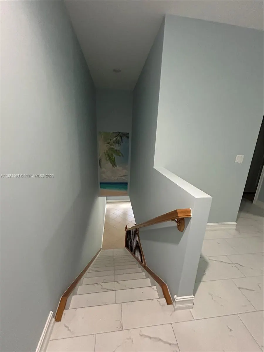 2837 Hidden Harbour Ct