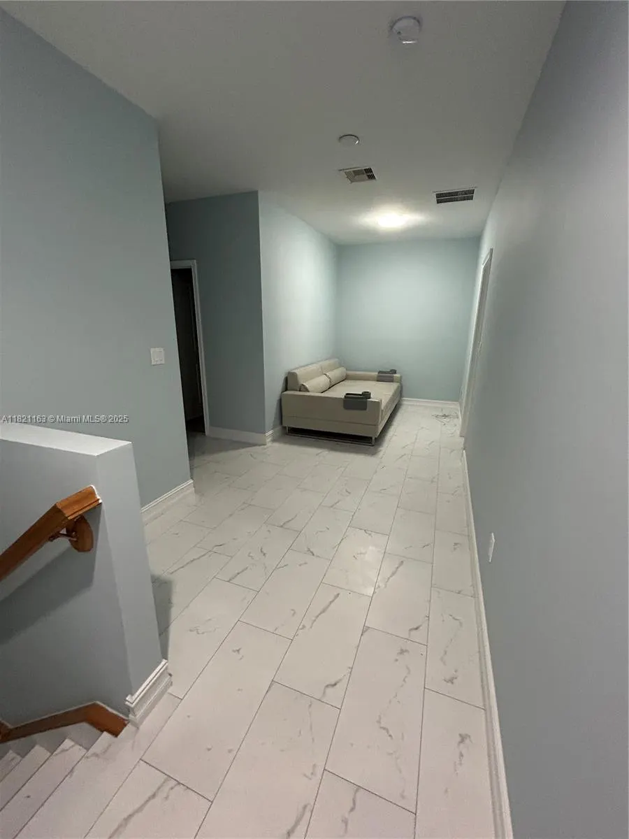 2837 Hidden Harbour Ct