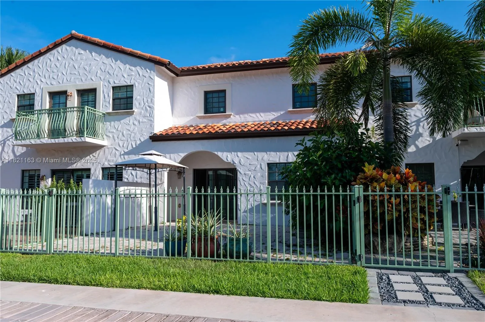 2837 Hidden Harbour Ct