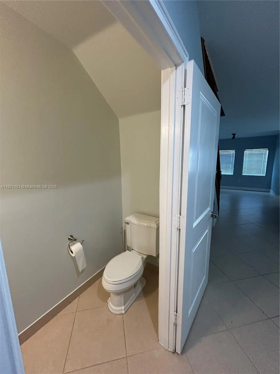 2837 Hidden Harbour Ct