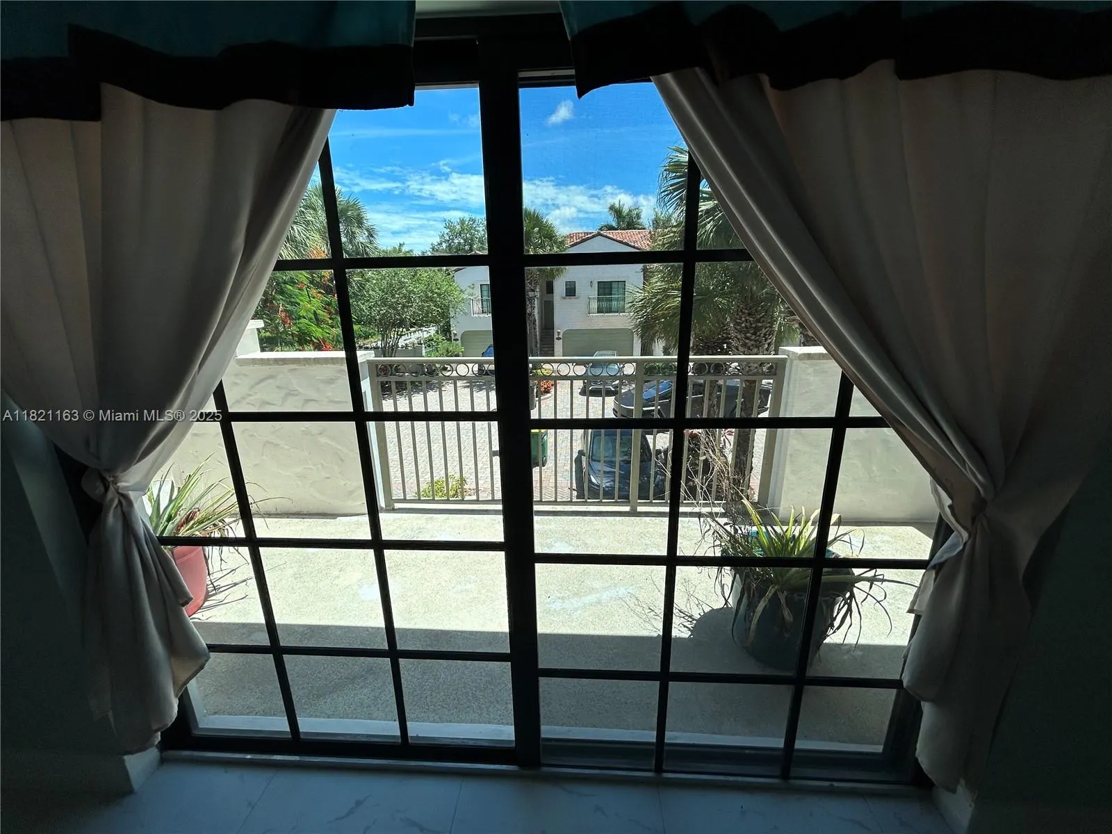 2837 Hidden Harbour Ct