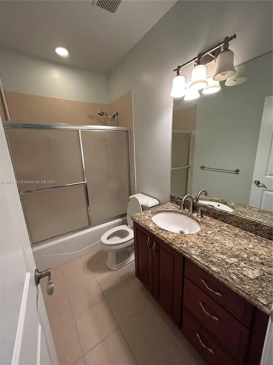 2837 Hidden Harbour Ct