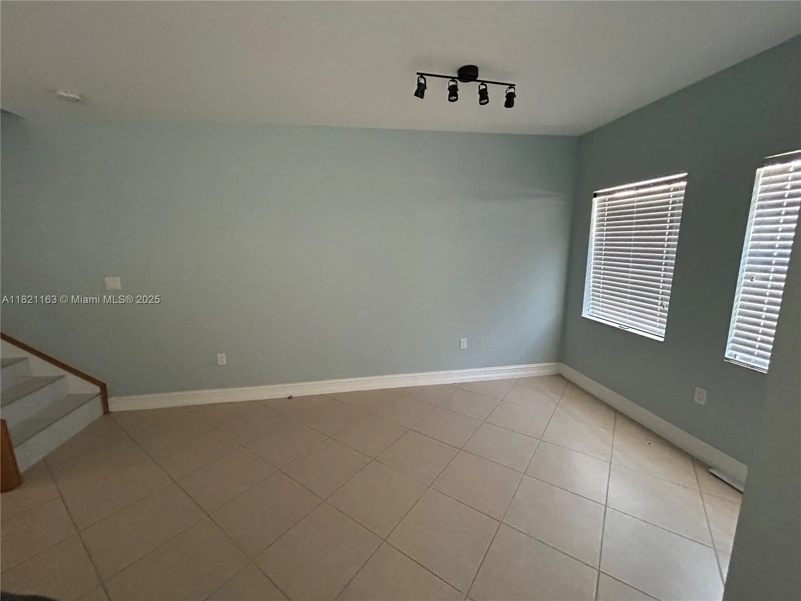 2837 Hidden Harbour Ct