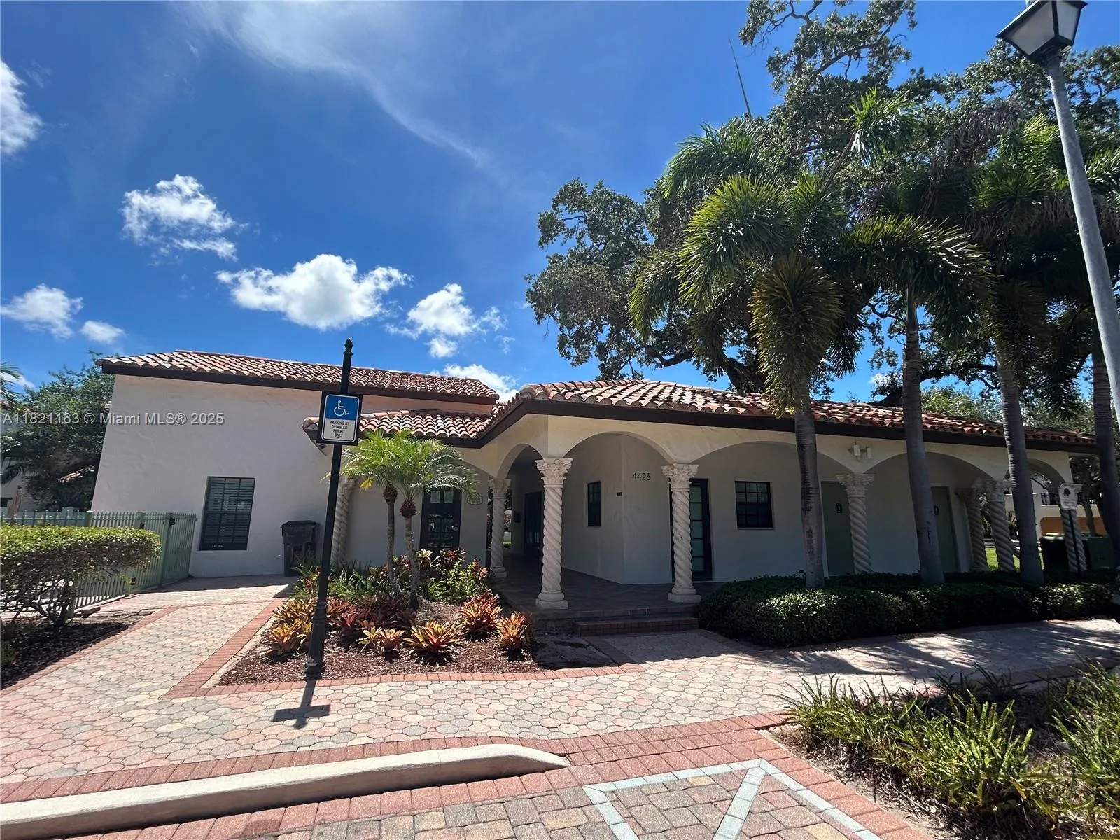 2837 Hidden Harbour Ct