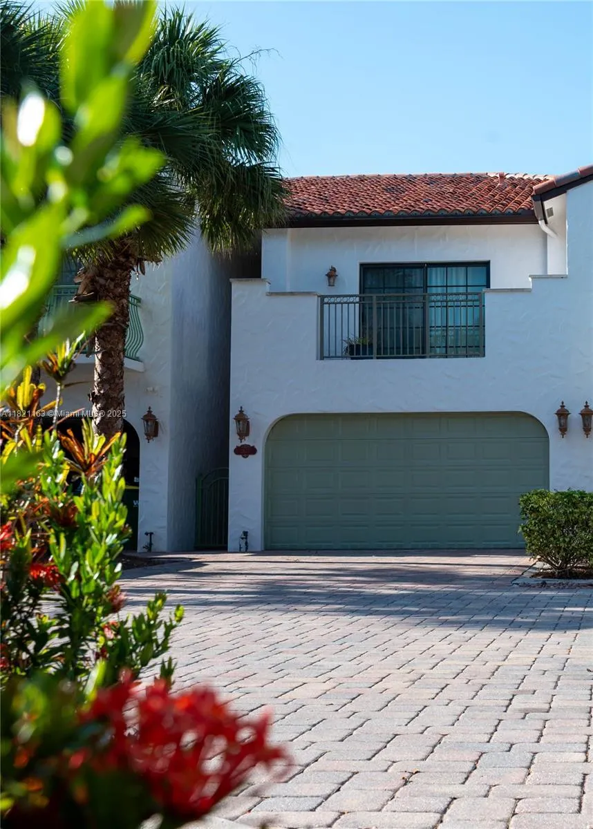 2837 Hidden Harbour Ct