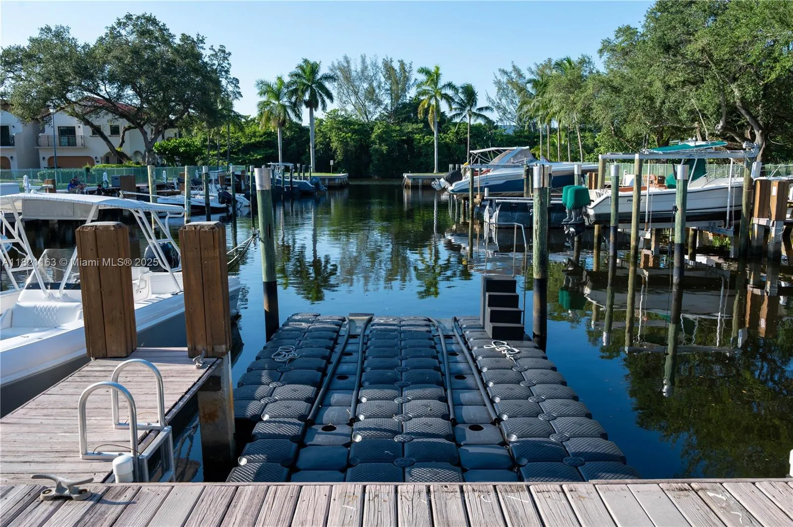 2837 Hidden Harbour Ct