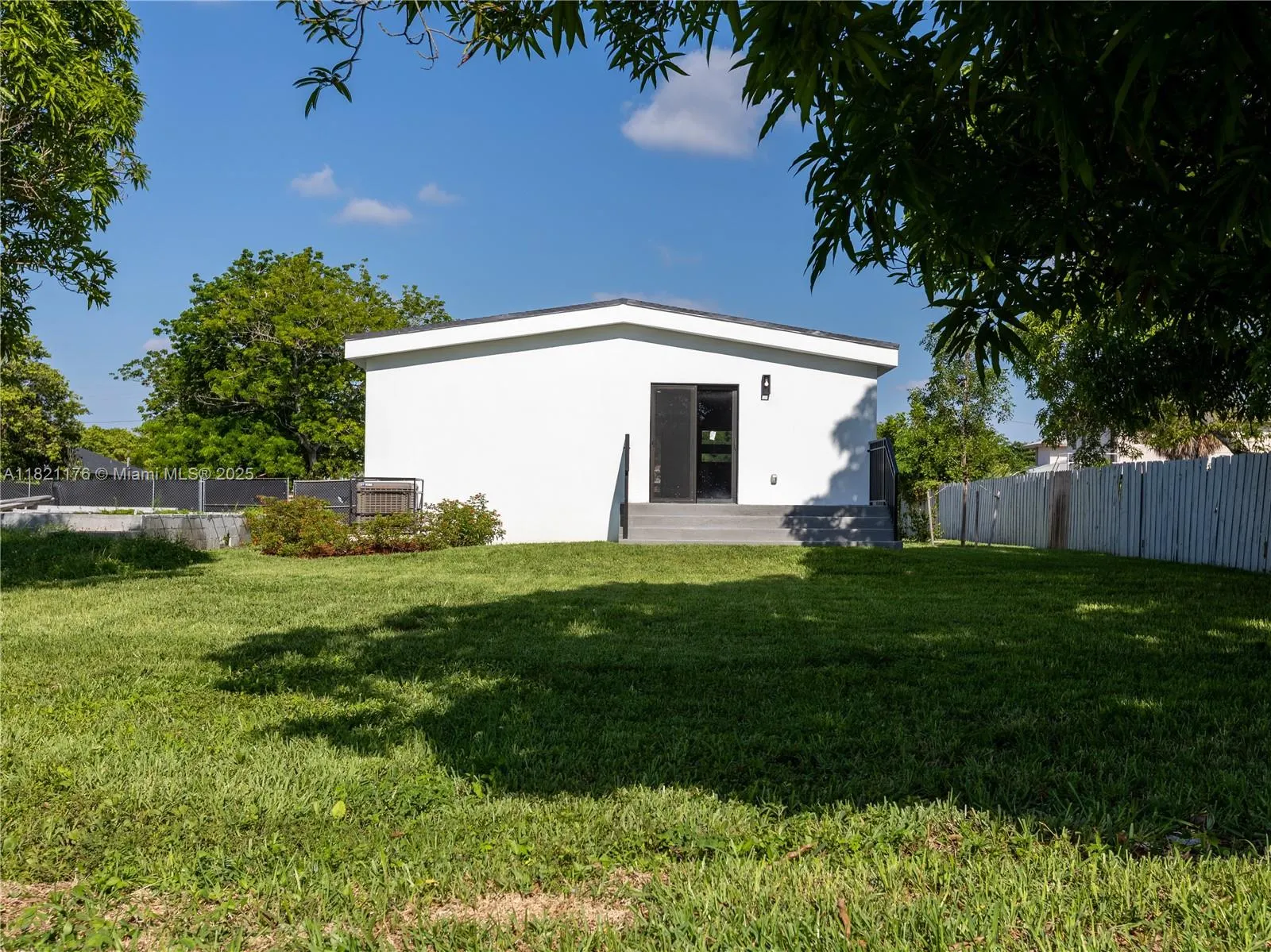 504 NW 15th Ave