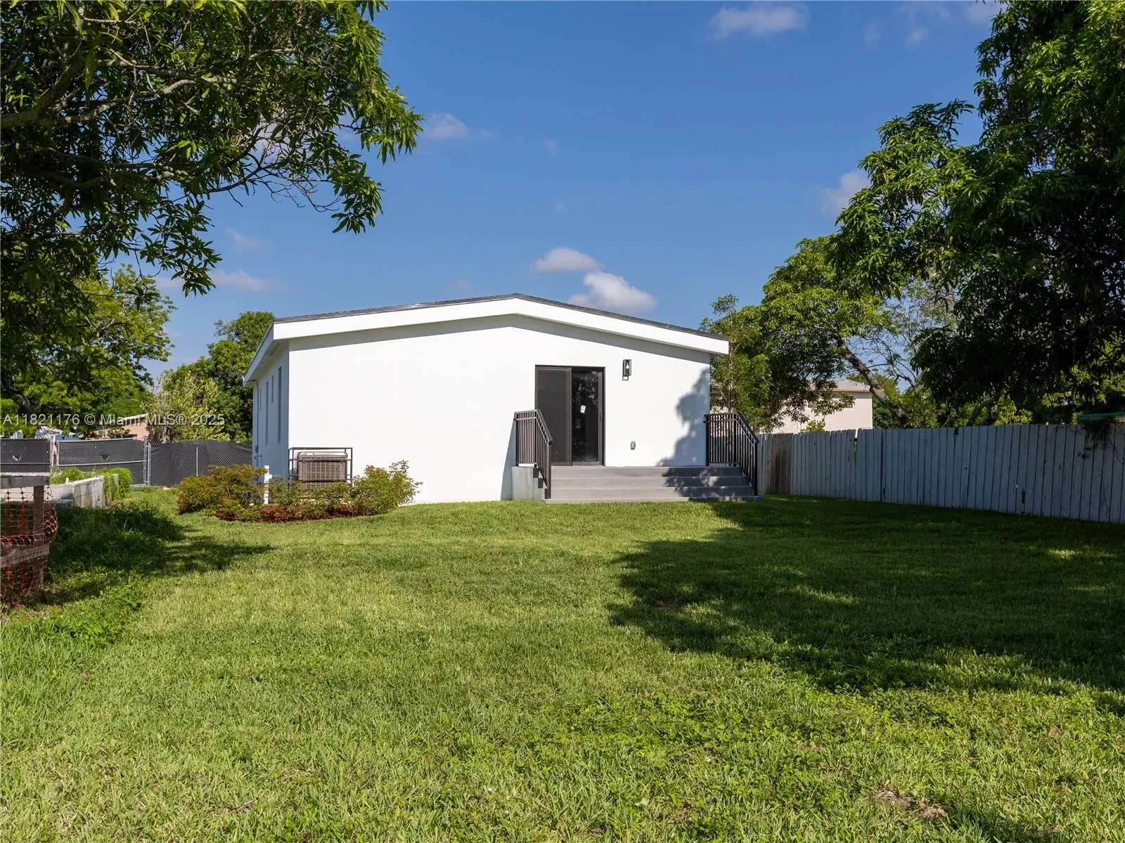 504 NW 15th Ave