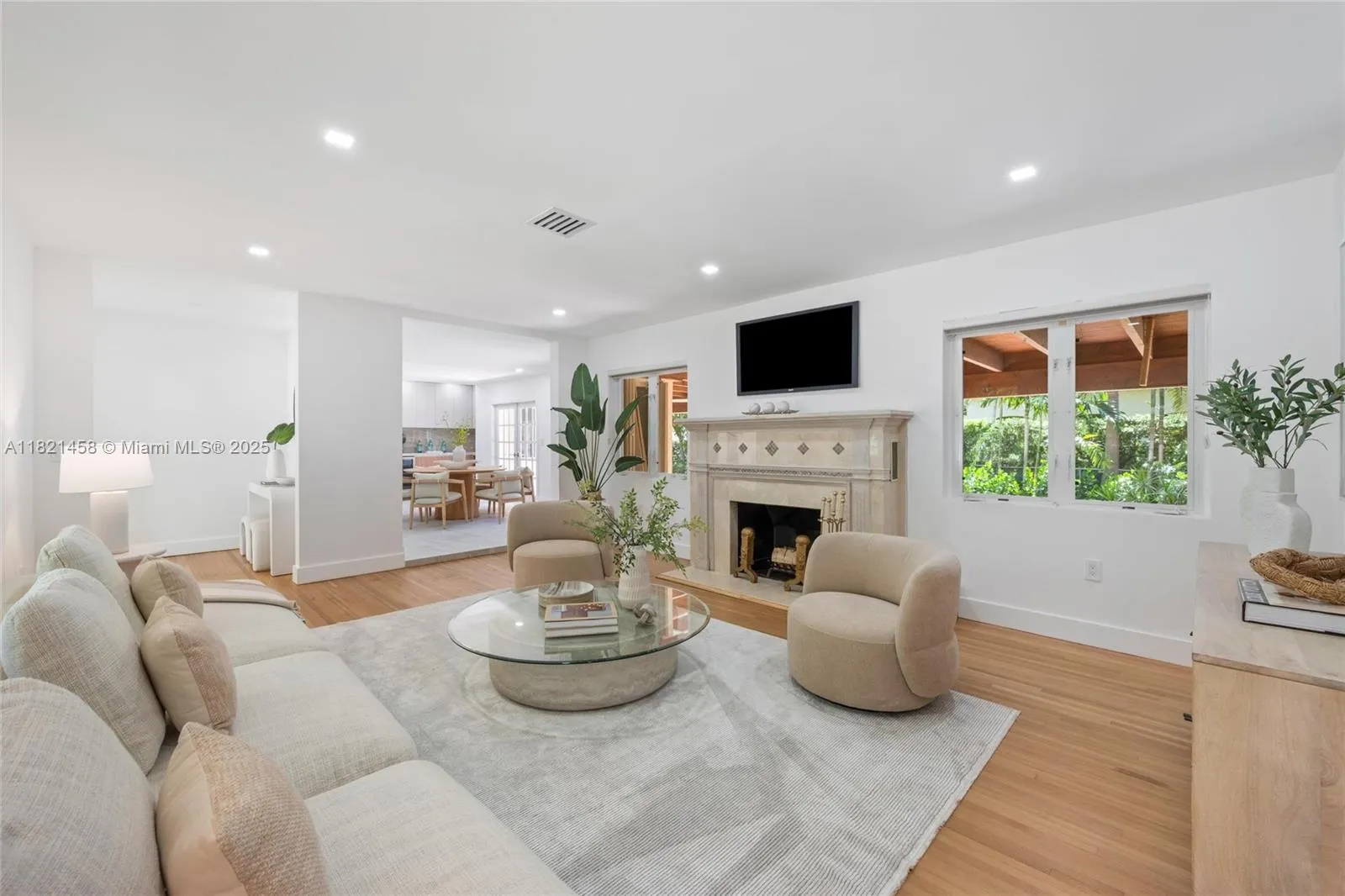 5211 Granada Blvd
