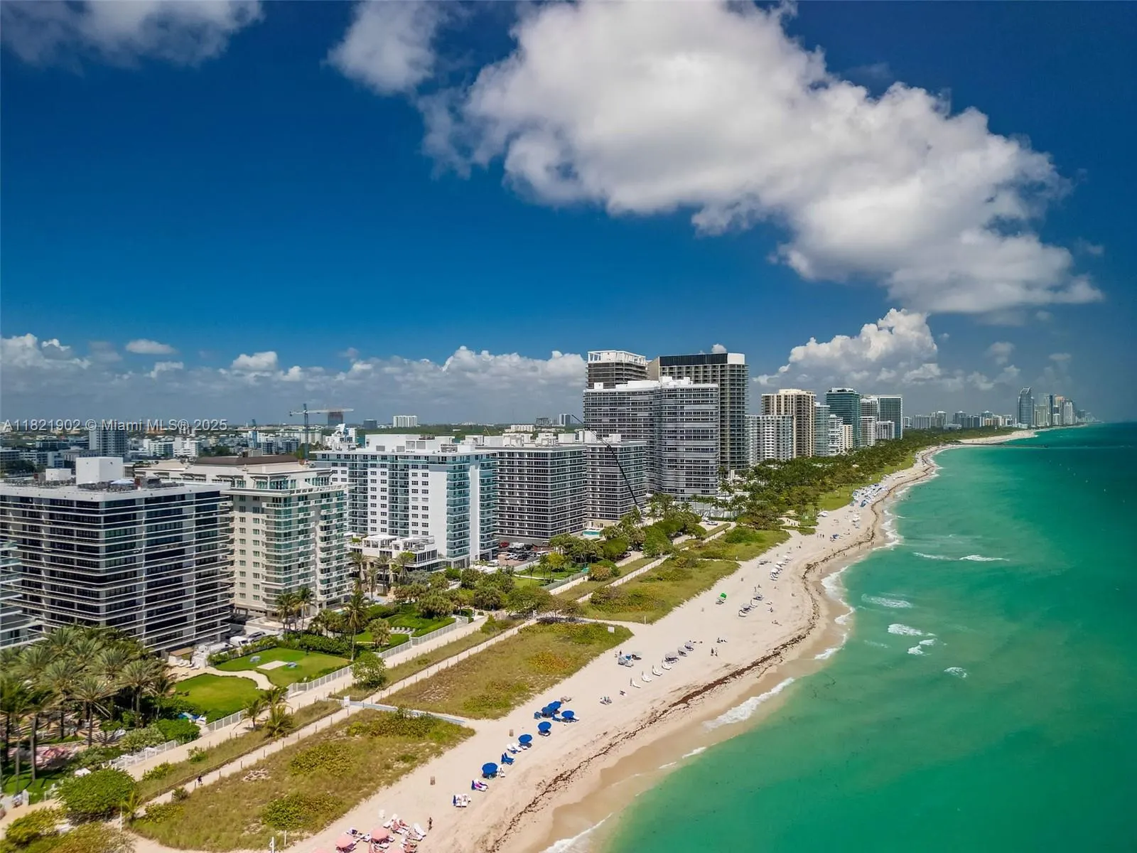 9455 Collins Ave, #305