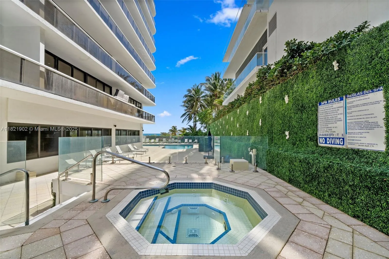 9455 Collins Ave, #305