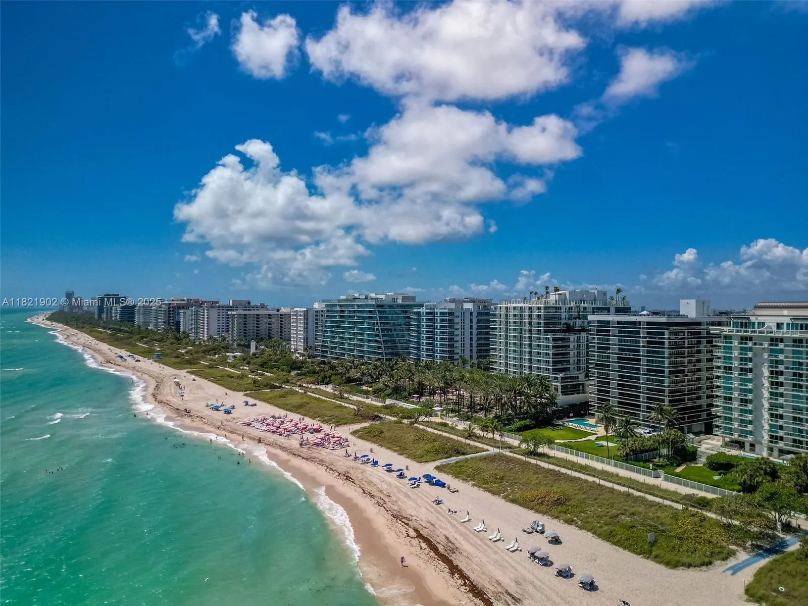 9455 Collins Ave, #305
