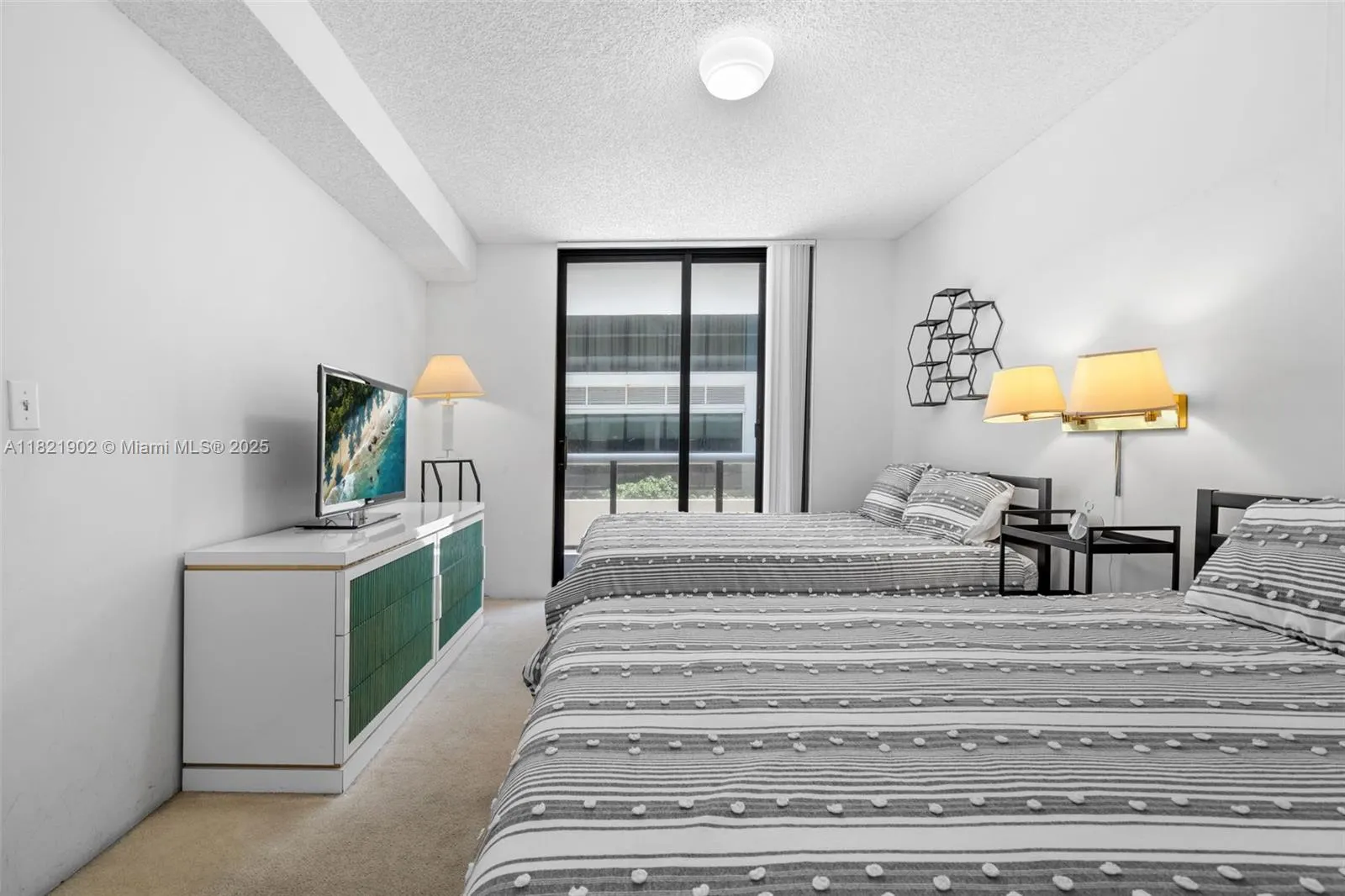 9455 Collins Ave, #305
