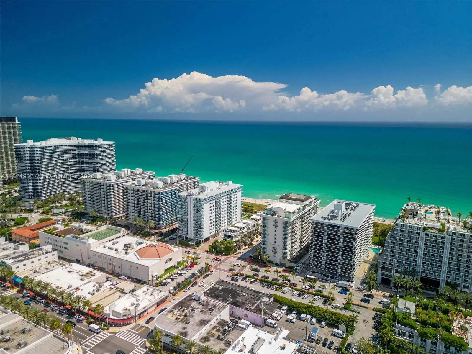 9455 Collins Ave, #305