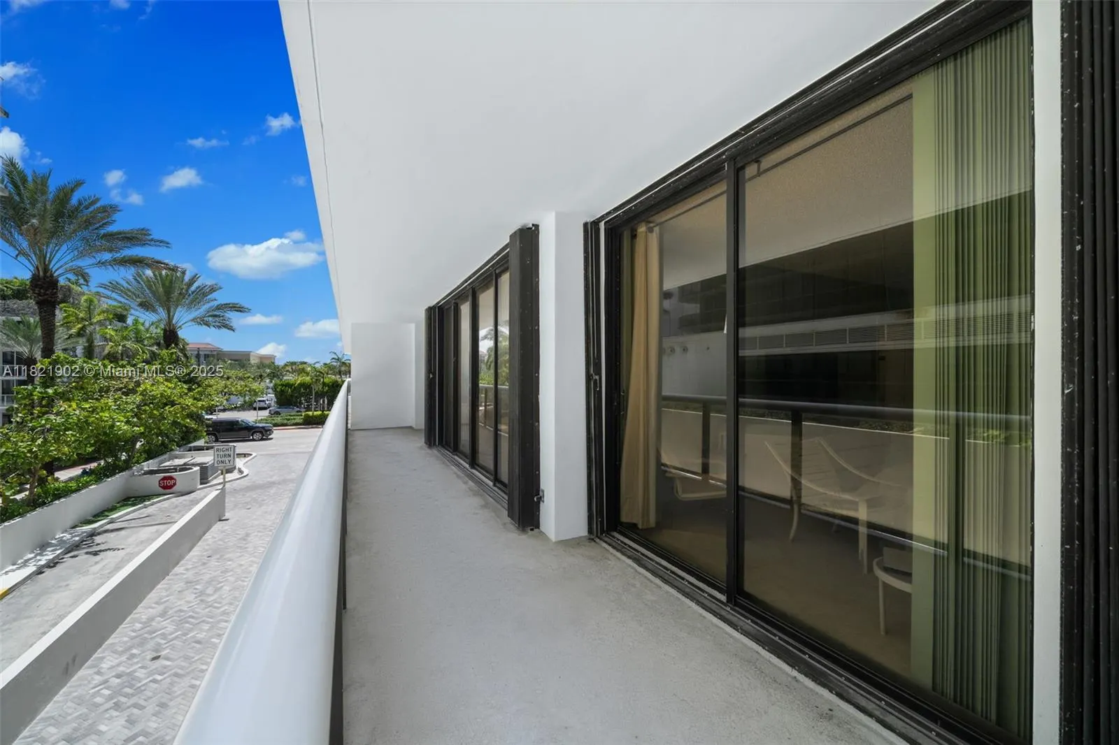 9455 Collins Ave, #305