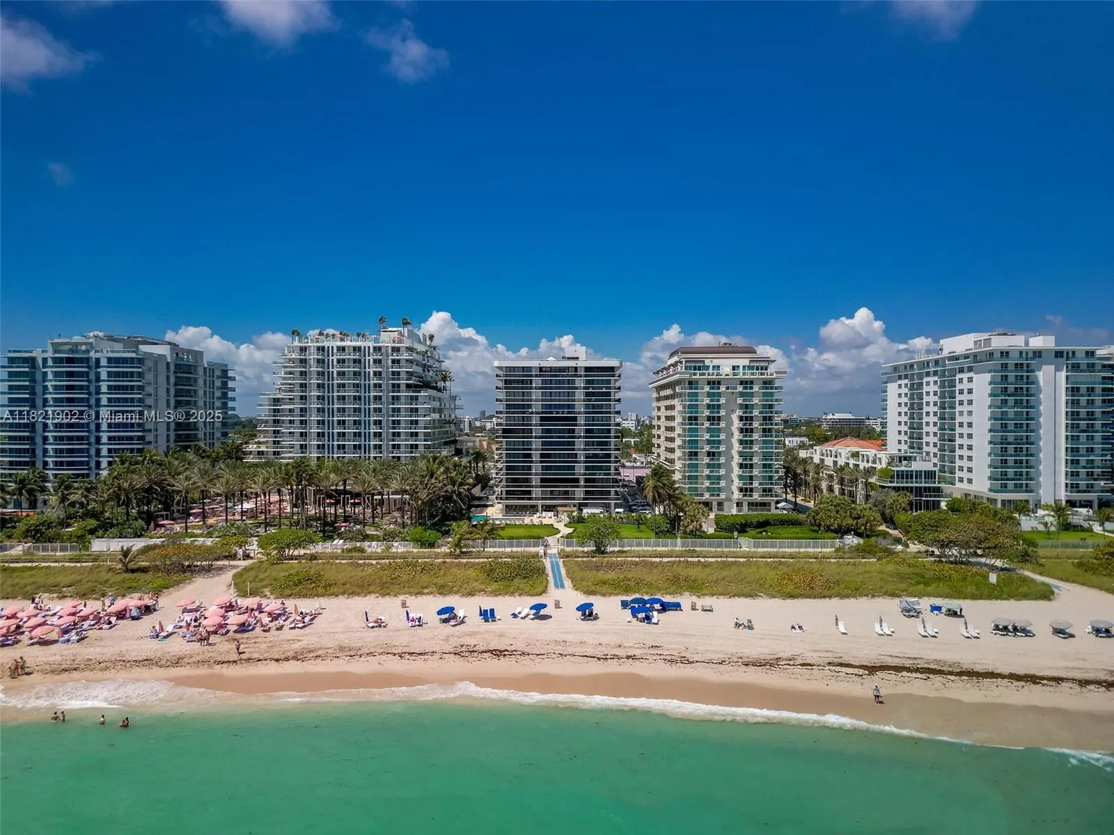 9455 Collins Ave, #305