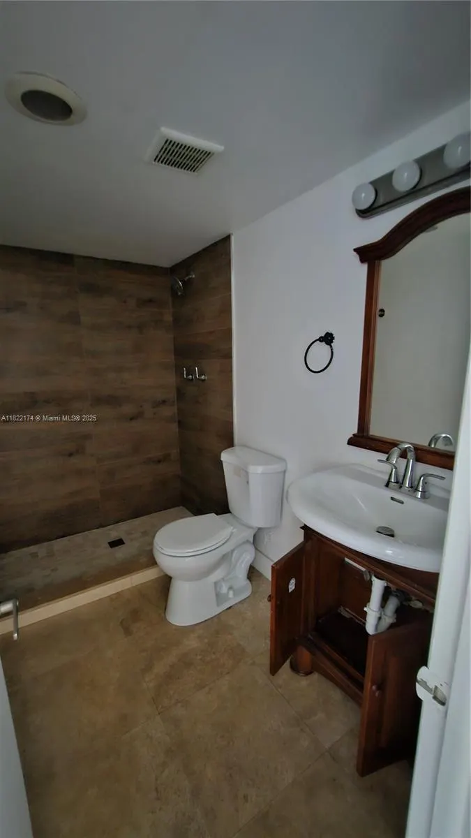 608 NE 2nd St, #133