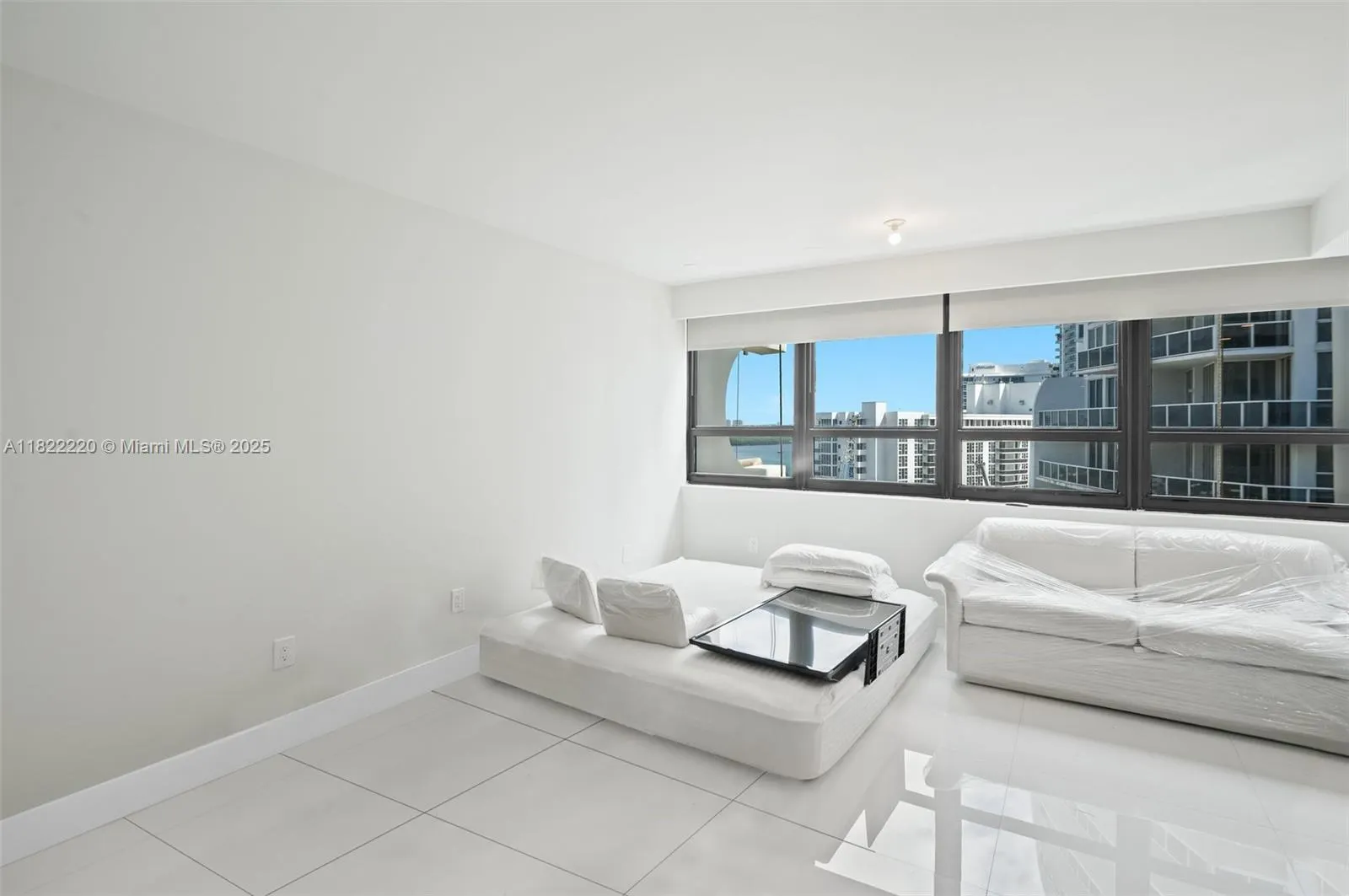 10205 Collins Ave, #1504