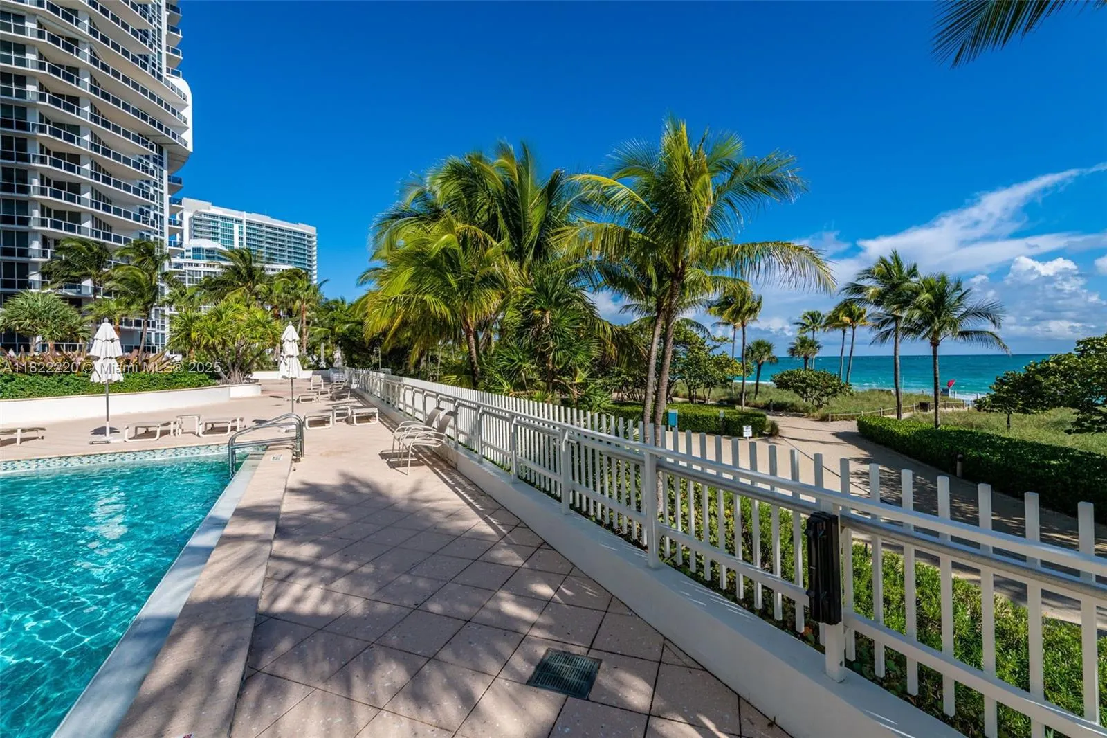 10205 Collins Ave, #1504